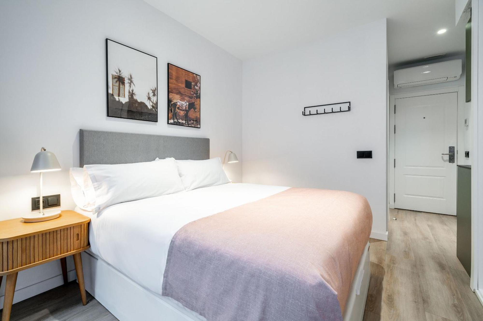 Limehome Malaga Calle Victoria Málaga Quarto foto