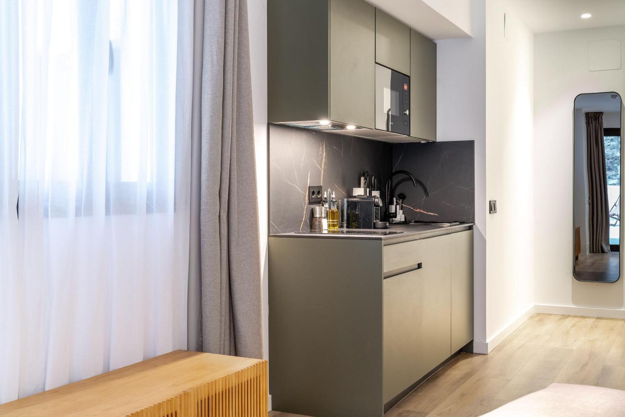 Limehome Malaga Calle Victoria Málaga Quarto foto