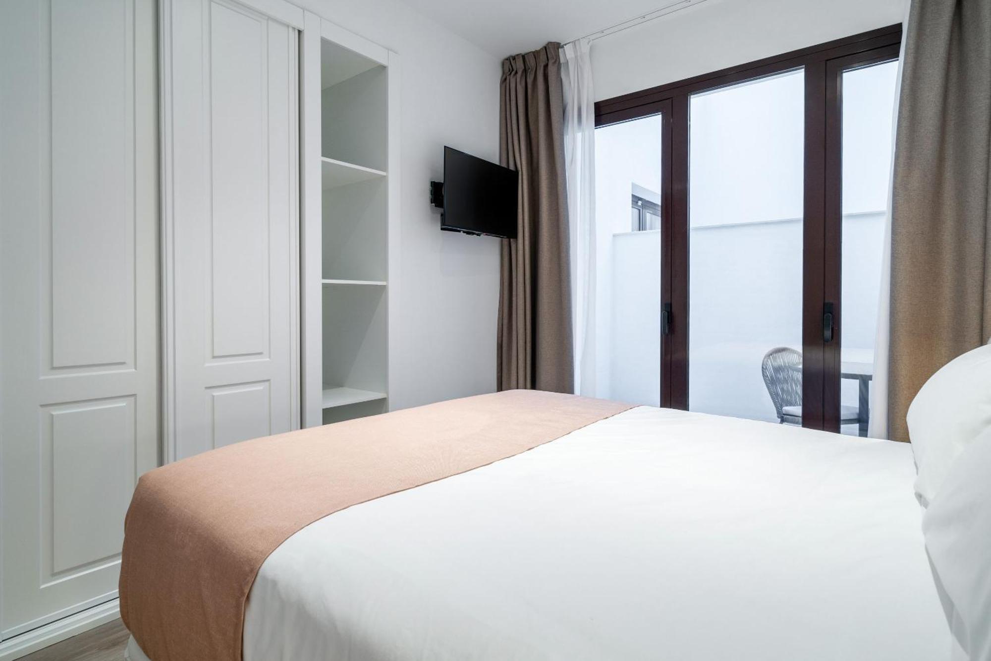 Limehome Malaga Calle Victoria Málaga Quarto foto