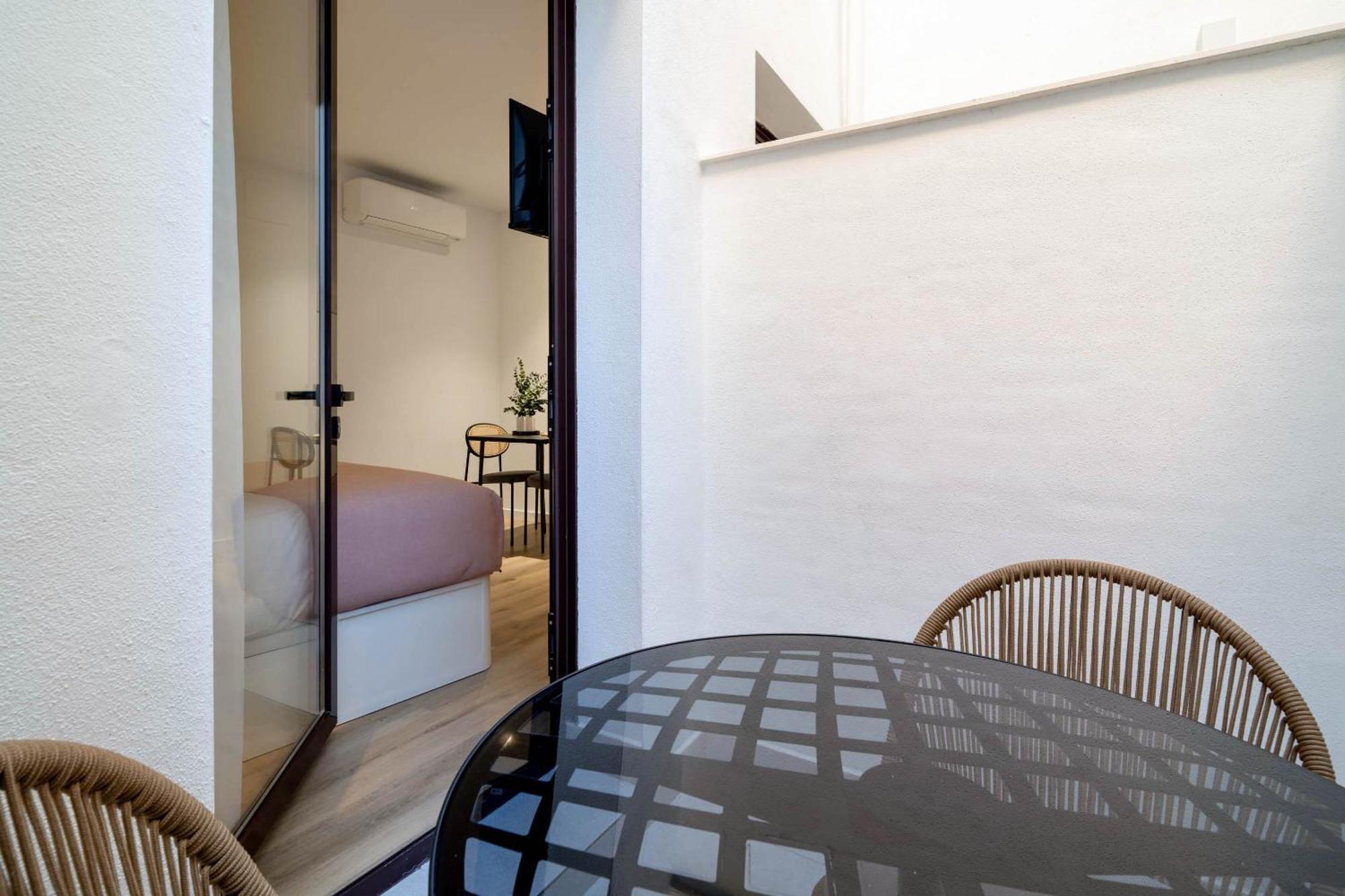 Limehome Malaga Calle Victoria Málaga Quarto foto